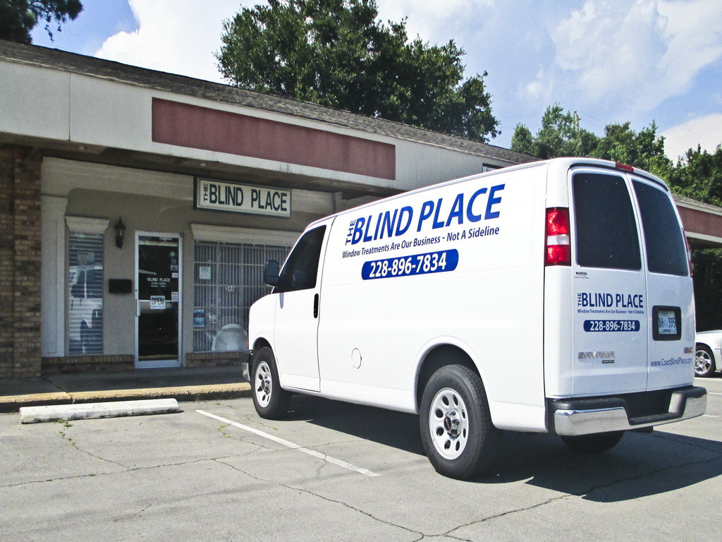 the_blind_place_store_front